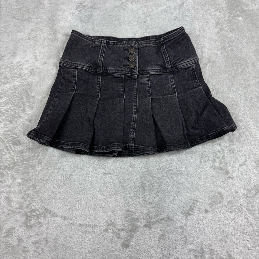 BDG Urban Outfitters Washed Black Button Kilt pleated skirt Sz S NWT Y2K Vibes - Picture 1 of 10